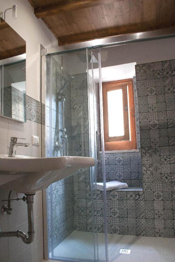 Fiumedinisi Il Covo Dei Re Bed & Breakfast エクステリア 写真