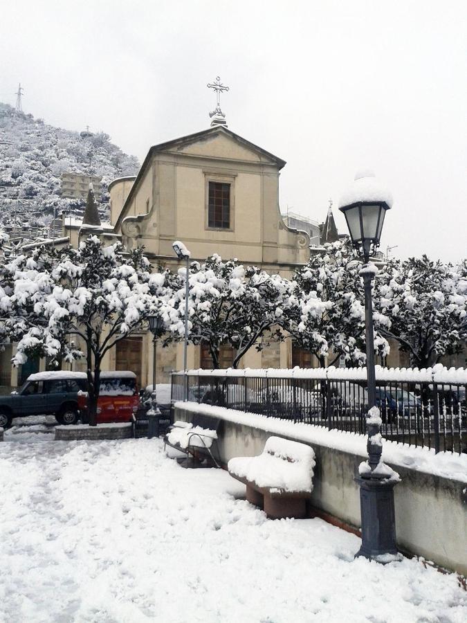 Fiumedinisi Il Covo Dei Re Bed & Breakfast エクステリア 写真